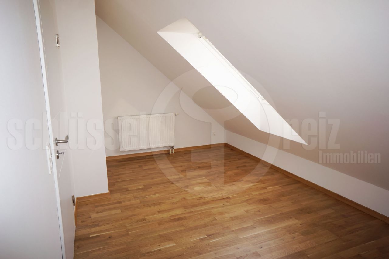 Kinderzimmer / Arbeitszimmer Kinderzimmer / Arbeitszimmer