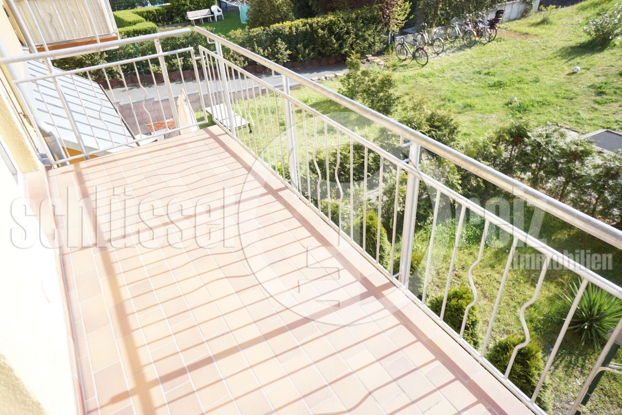 Balkon (Beispiel 2. OG)