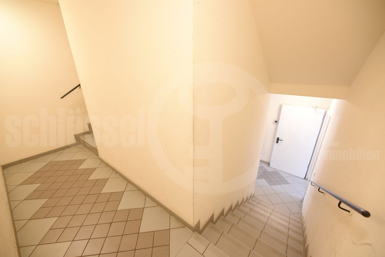 Treppenhaus mit Lift Treppenhaus mit Lift