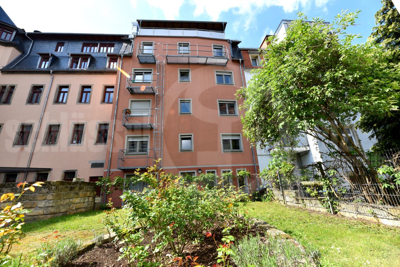 Hausansicht Rückseite Hausansicht Rückseite