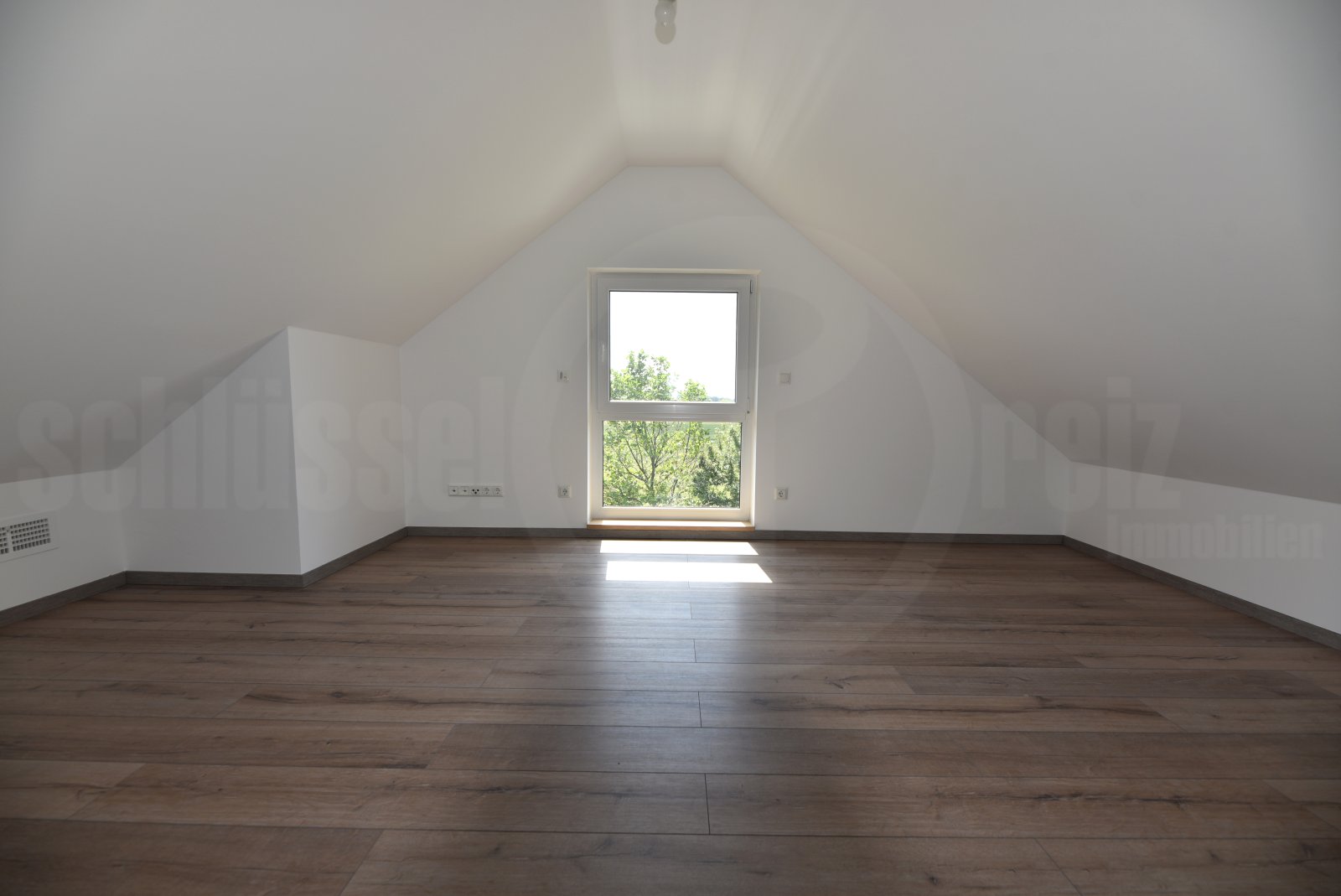 Zimmer 7 im DG