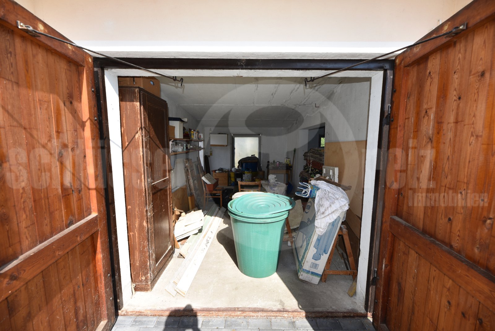 Garage 1