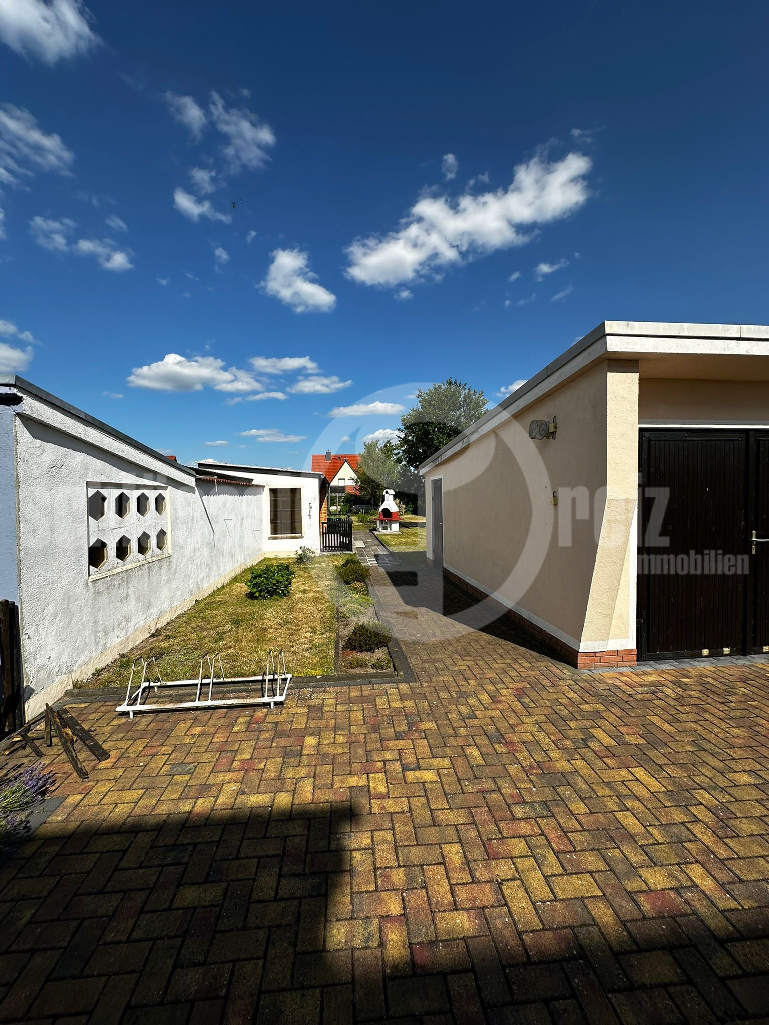 Weg zum Garten