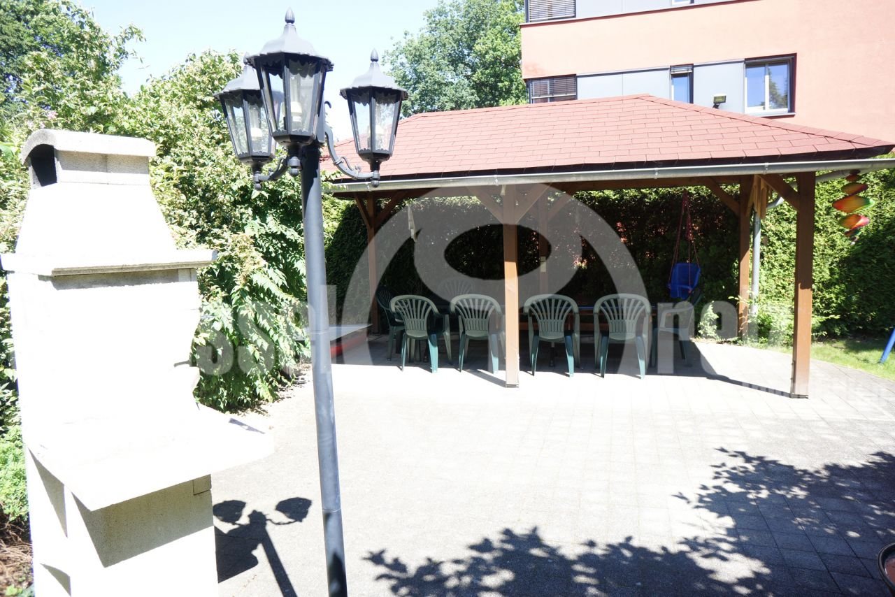 Sitzecke mit Grill Sitzecke mit Grill