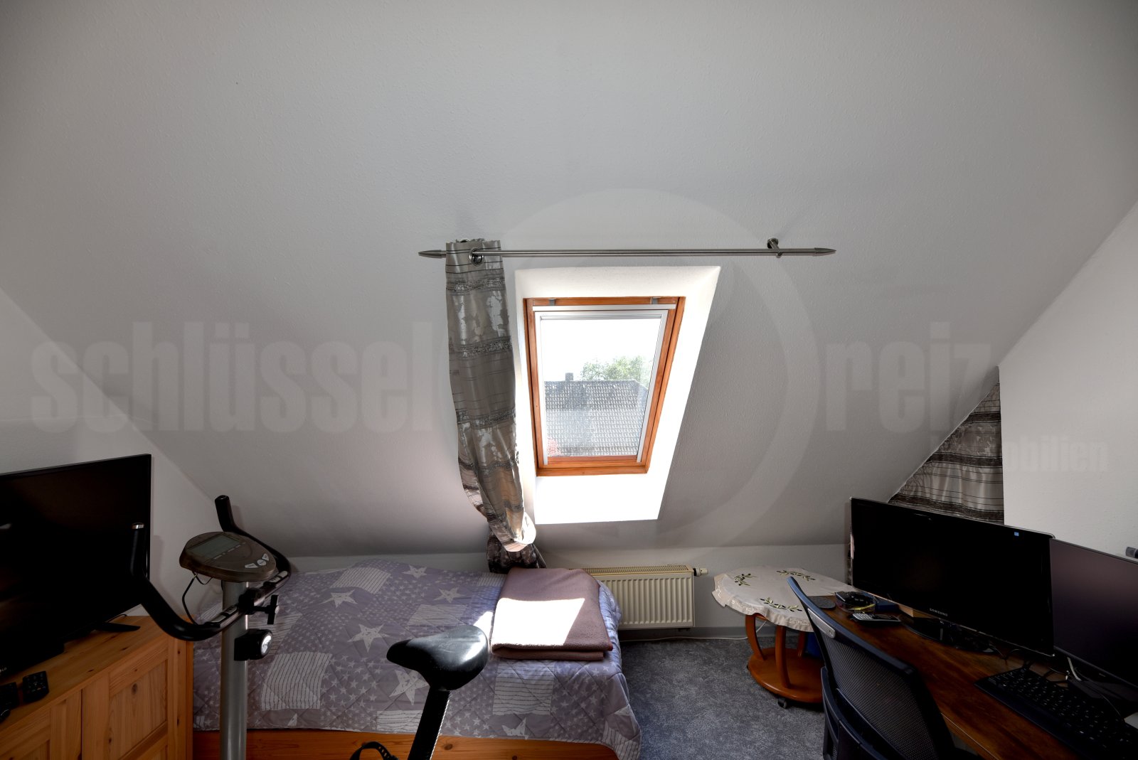 Kinderzimmer (2) OG mit Skylight und flexibler Flächengestaltung Kinderzimmer (2) OG mit Skylight und flexibler Flächengestaltung