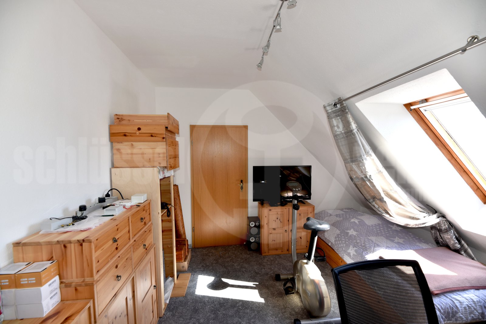 Kinderzimmer (2) OG mit Skylight und flexibler Flächengestaltung Kinderzimmer (2) OG mit Skylight und flexibler Flächengestaltung