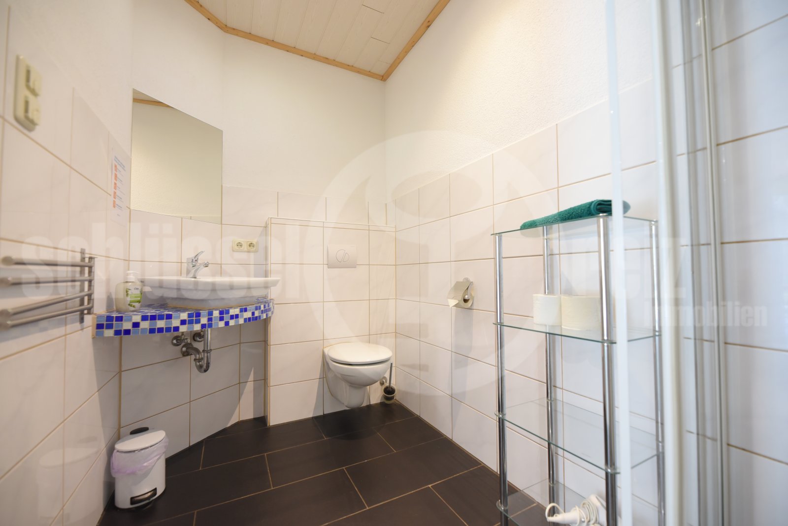 Duschbad - Ferienwohnung 4 Duschbad - Ferienwohnung 4