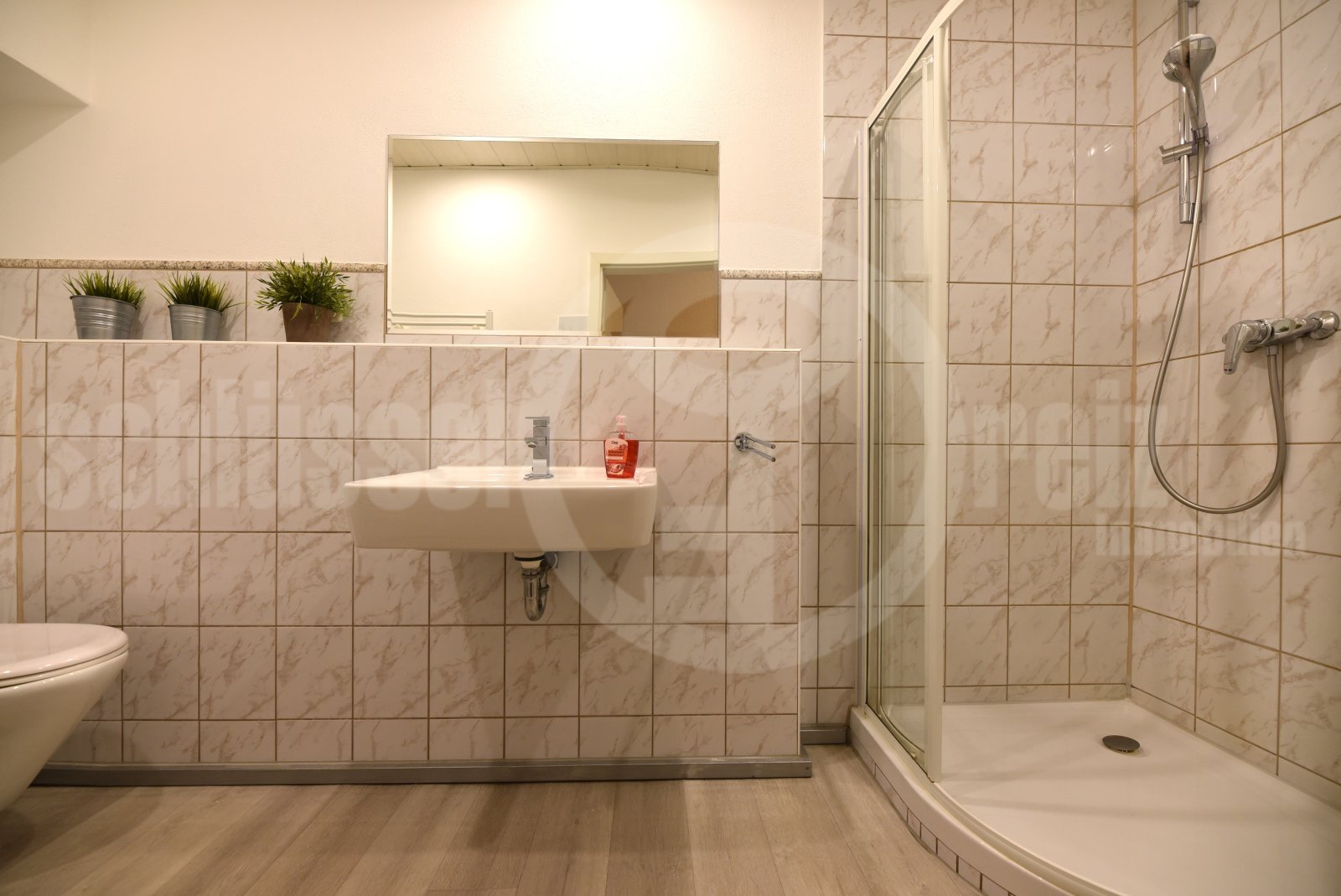 Duschbad - Ferienwohnung 1 Duschbad - Ferienwohnung 1