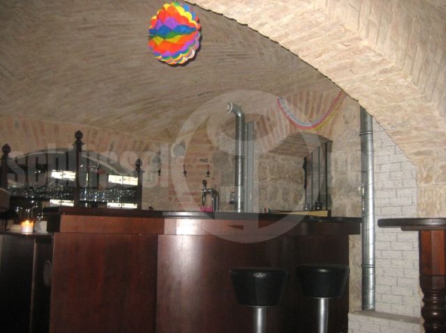 Kellergeschoss mit Bar